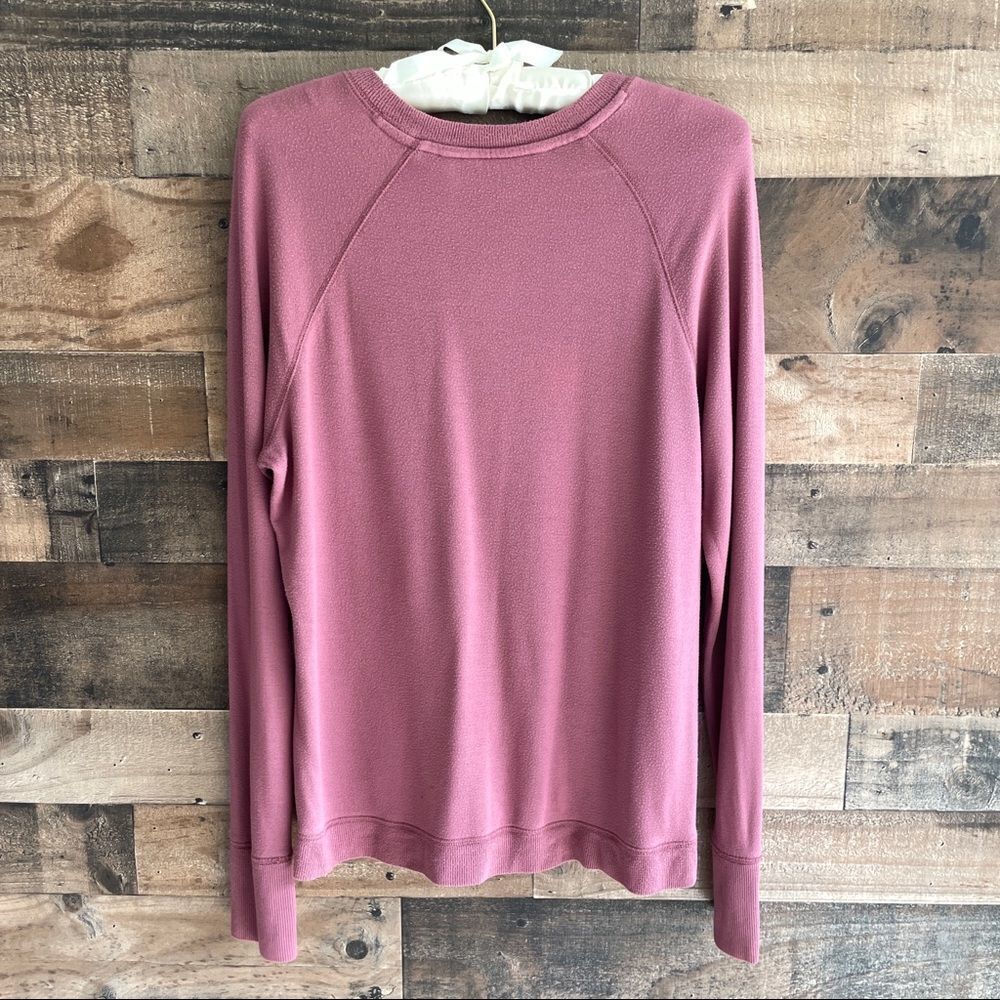 Athleta Women’s Criss Cross Sweatshirt In Crushed Berry Size Small - Picture 3 of 9